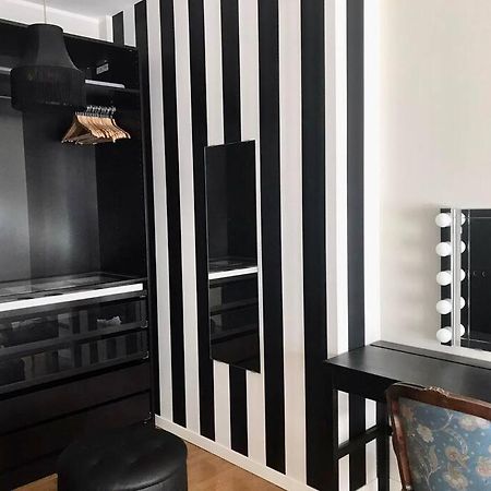 Comodo Bilocale Nuovo Milano Apartment Bagian luar foto