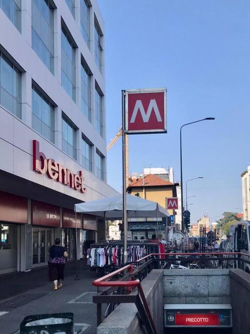 Comodo Bilocale Nuovo Milano Apartment Bagian luar foto