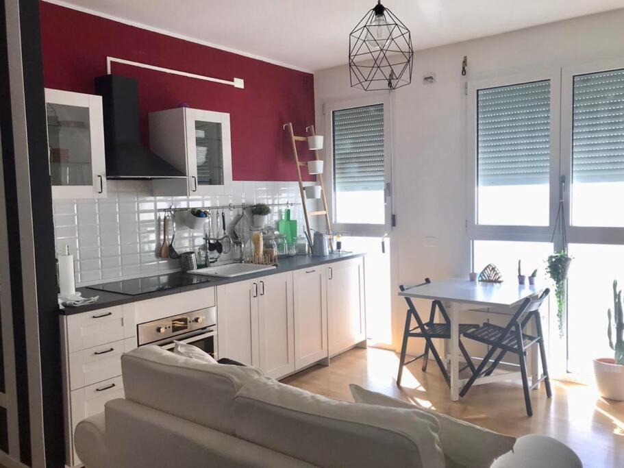 Comodo Bilocale Nuovo Milano Apartment Bagian luar foto