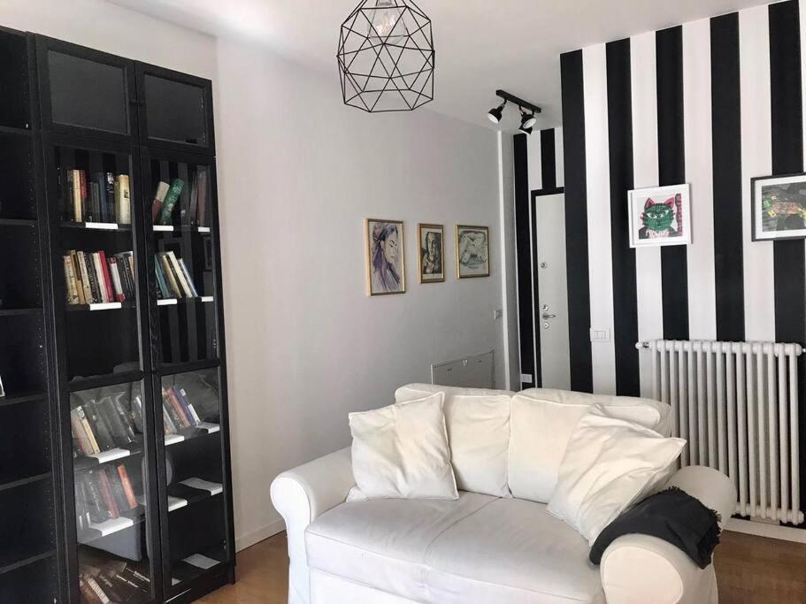 Comodo Bilocale Nuovo Milano Apartment Bagian luar foto