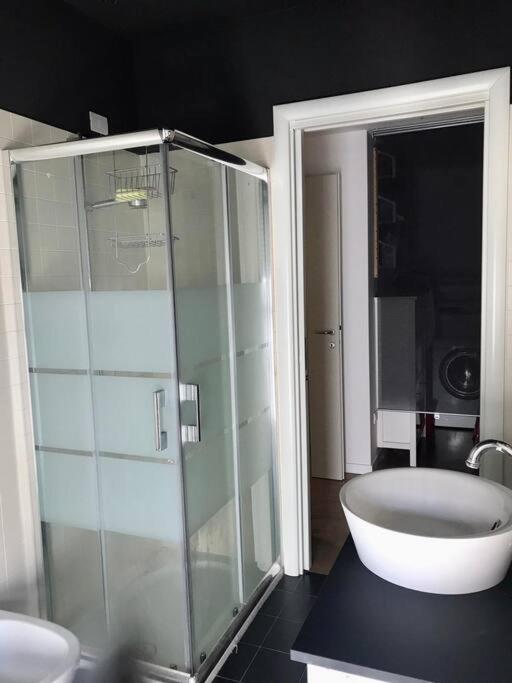 Comodo Bilocale Nuovo Milano Apartment Bagian luar foto